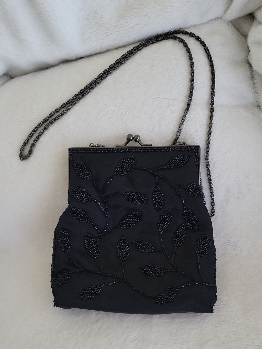 HILLARD & HANSON Black Beaded Leaf Evening Bag with Chain Strap